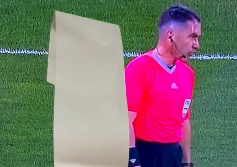 "Mama fotbalului kosovar" a văzut meciul arbitrat de Istvan Kovacs și a făcut un gest neașteptat