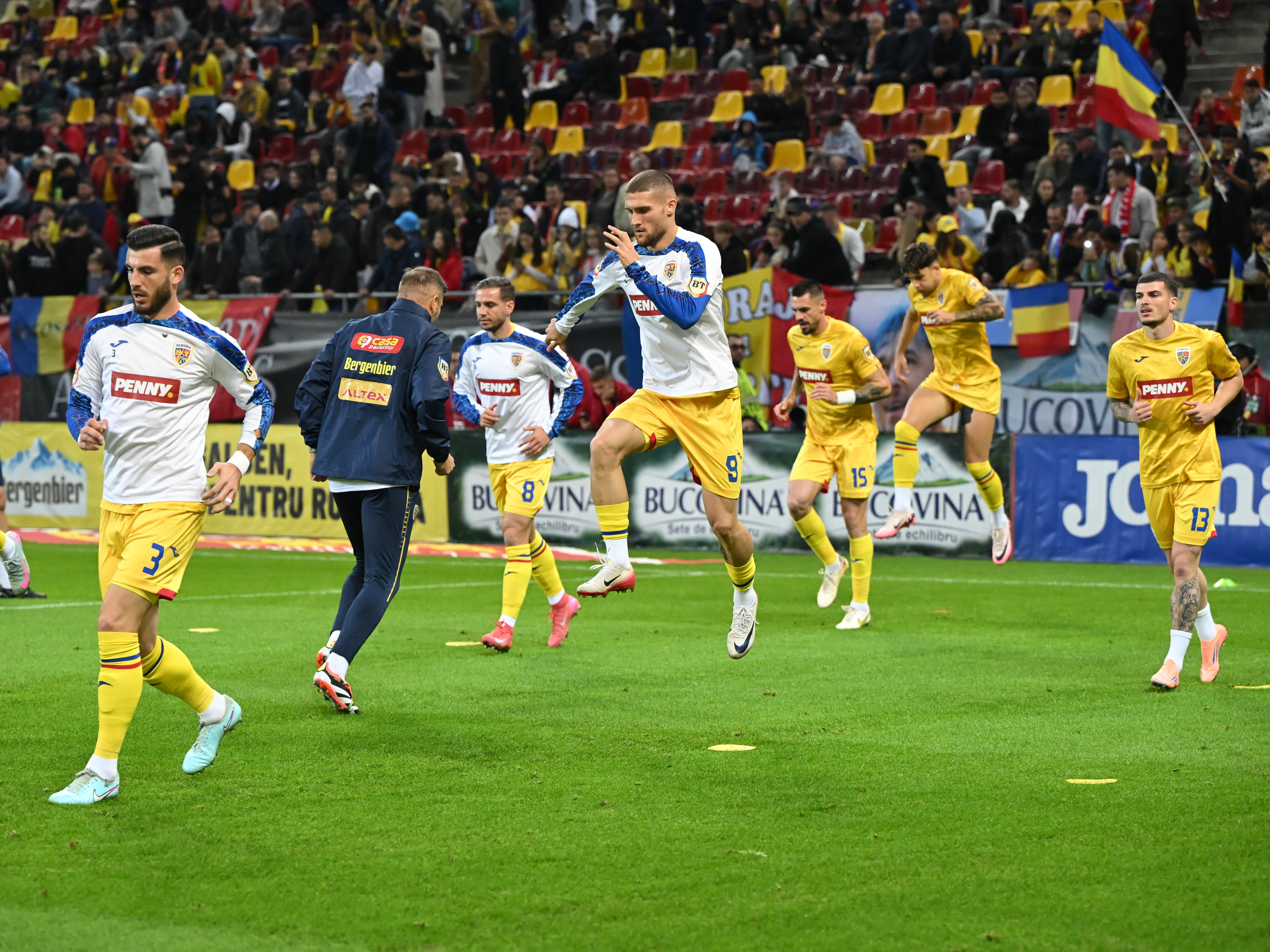O echipă de Europa League și-a trimis scouterii la România - Austria: cei doi români monitorizați