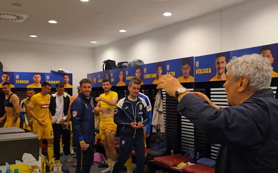 Mircea Lucescu a intrat în vestiar și s-a făcut liniște! Primele cuvinte spuse jucătorilor, după victoria cu Austria