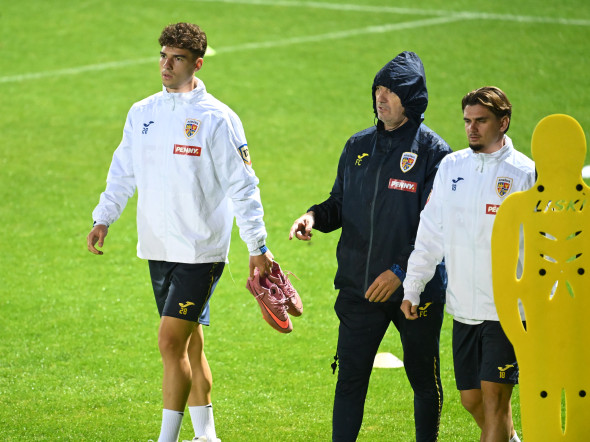 FOTBAL:ANTRENAMENT ROMANIA (8.10.2025)