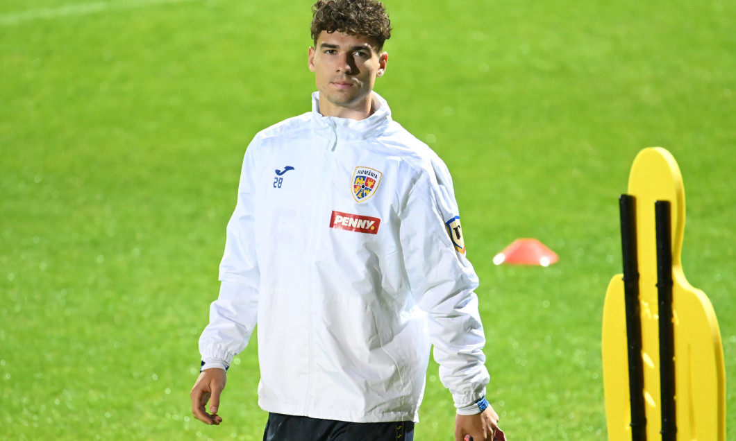 FOTBAL:ANTRENAMENT ROMANIA (8.10.2025)