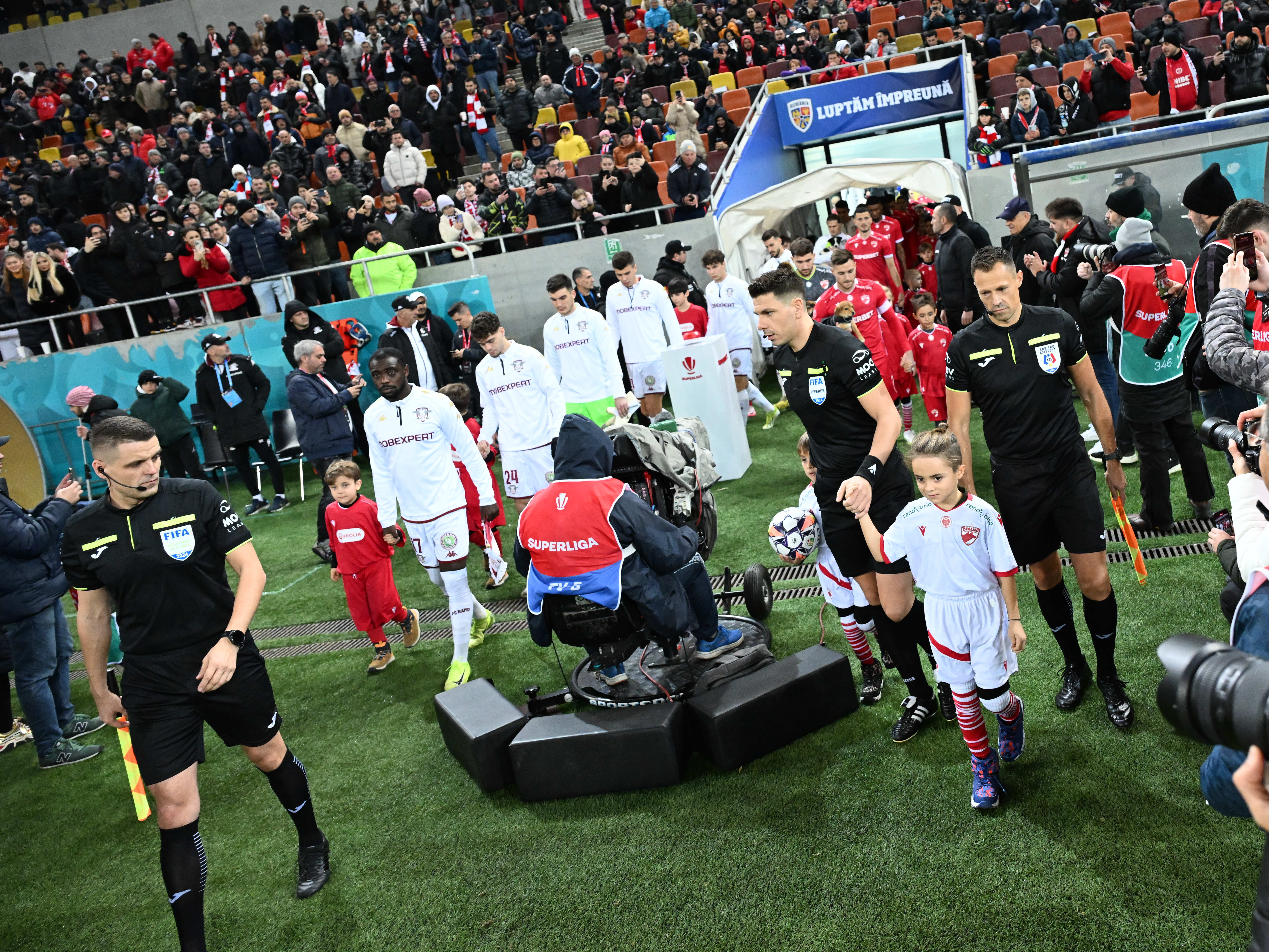 CCA a decis arbitrul de la Dinamo - Rapid! Istvan Kovacs, oprit de la delegări