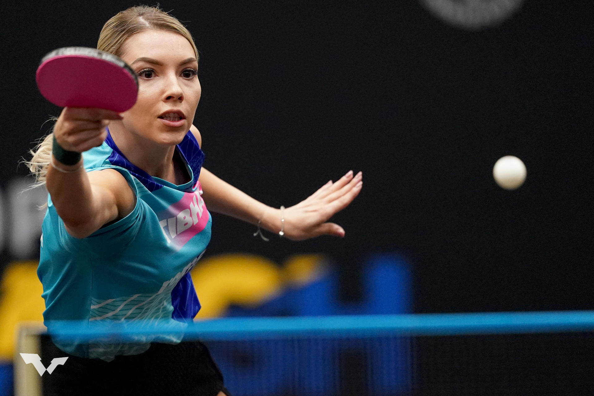 România s-a calificat în ”sferturi” la Campionatul European de tenis de masă! Bernadette Szocs, decisivă