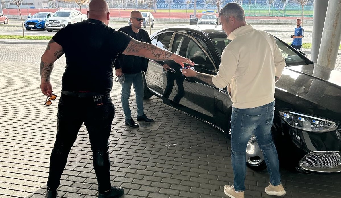 Milionarul român care a vrut să fugă din țară prin metoda "tubului de oxigen"