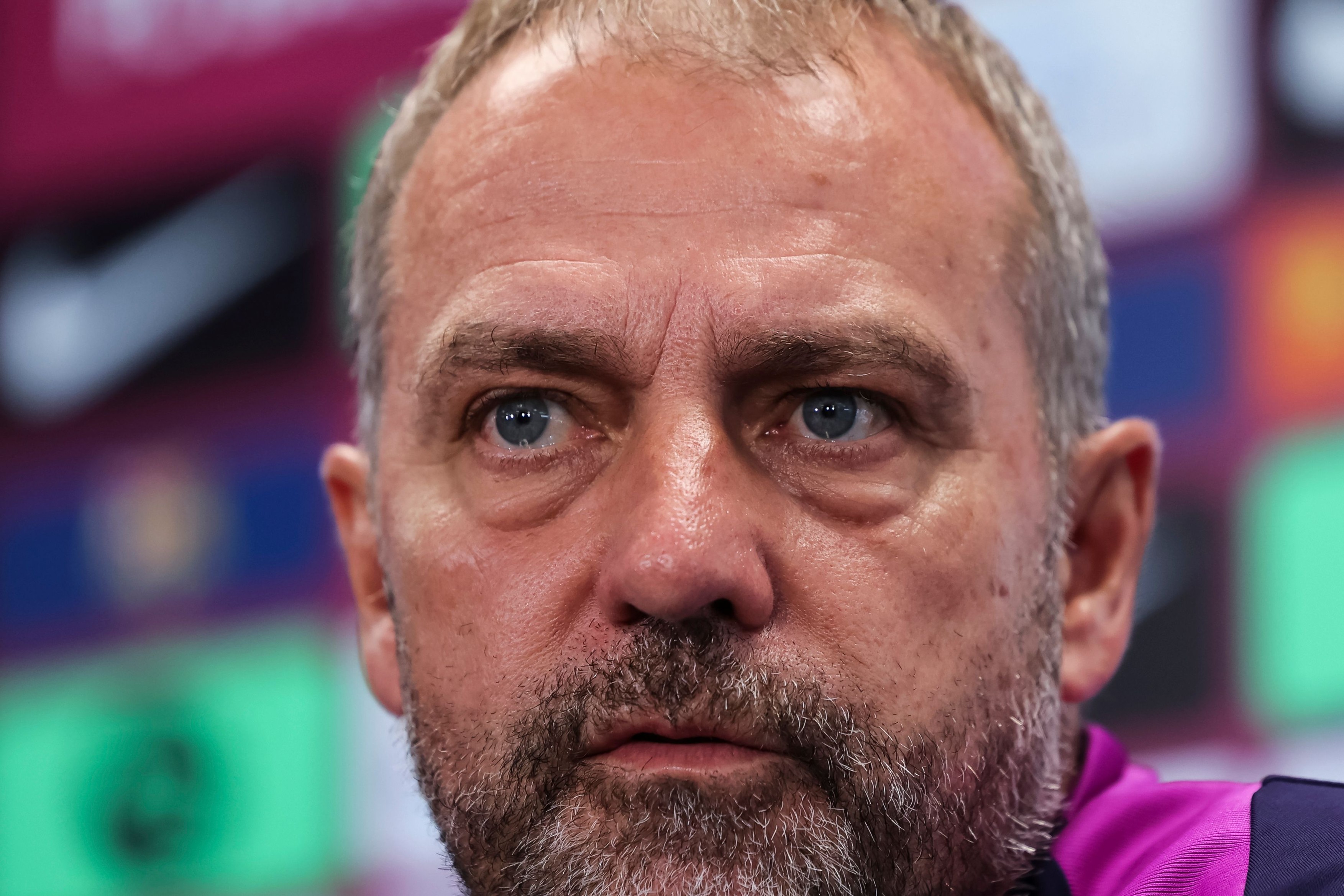 Lovitură grea pentru Barcelona înaintea meciului cu Real Madrid: Hansi Flick!