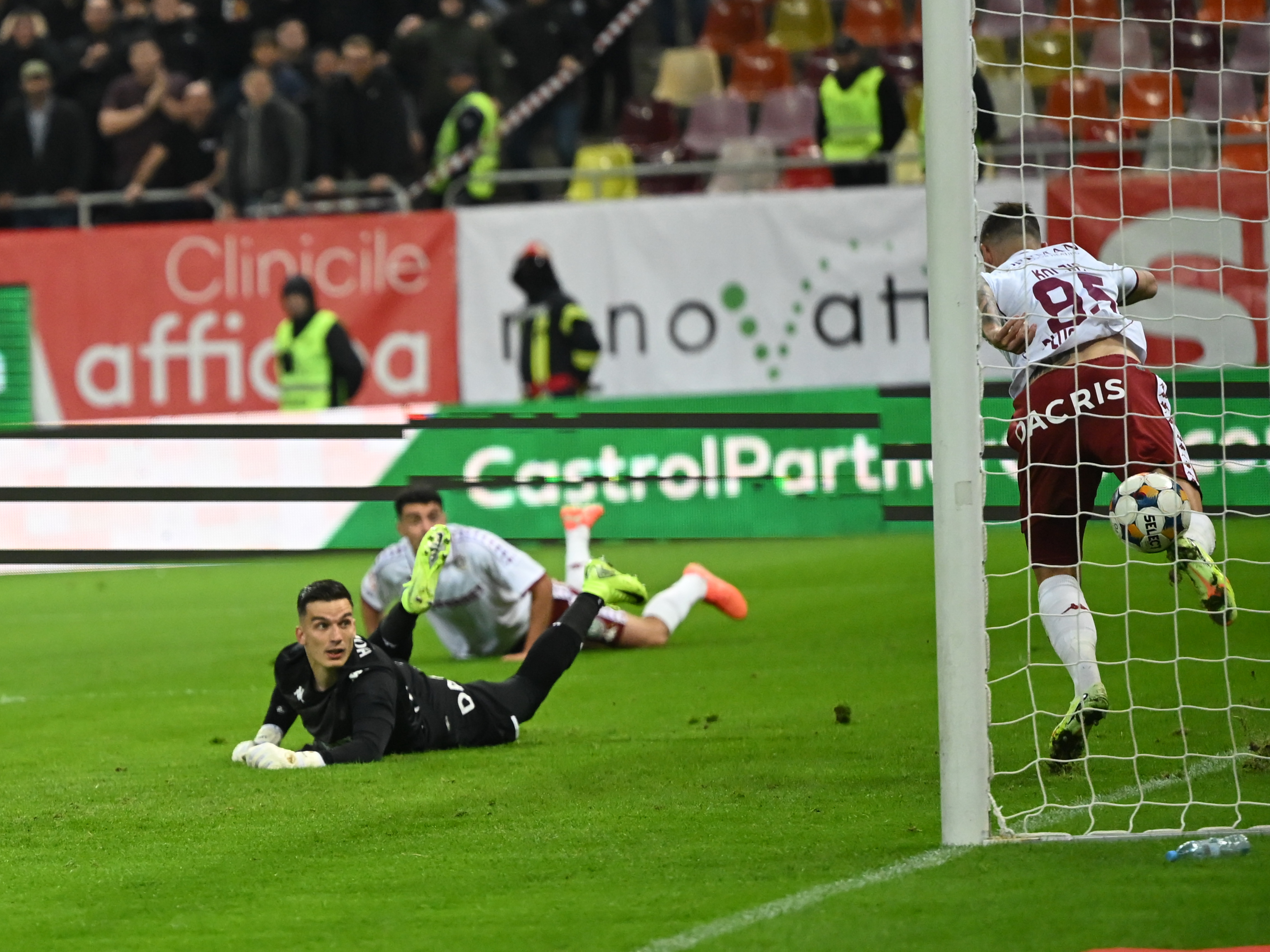 A fost remarcat imediat după Dinamo - Rapid: ”Într-o formă extraordinară”