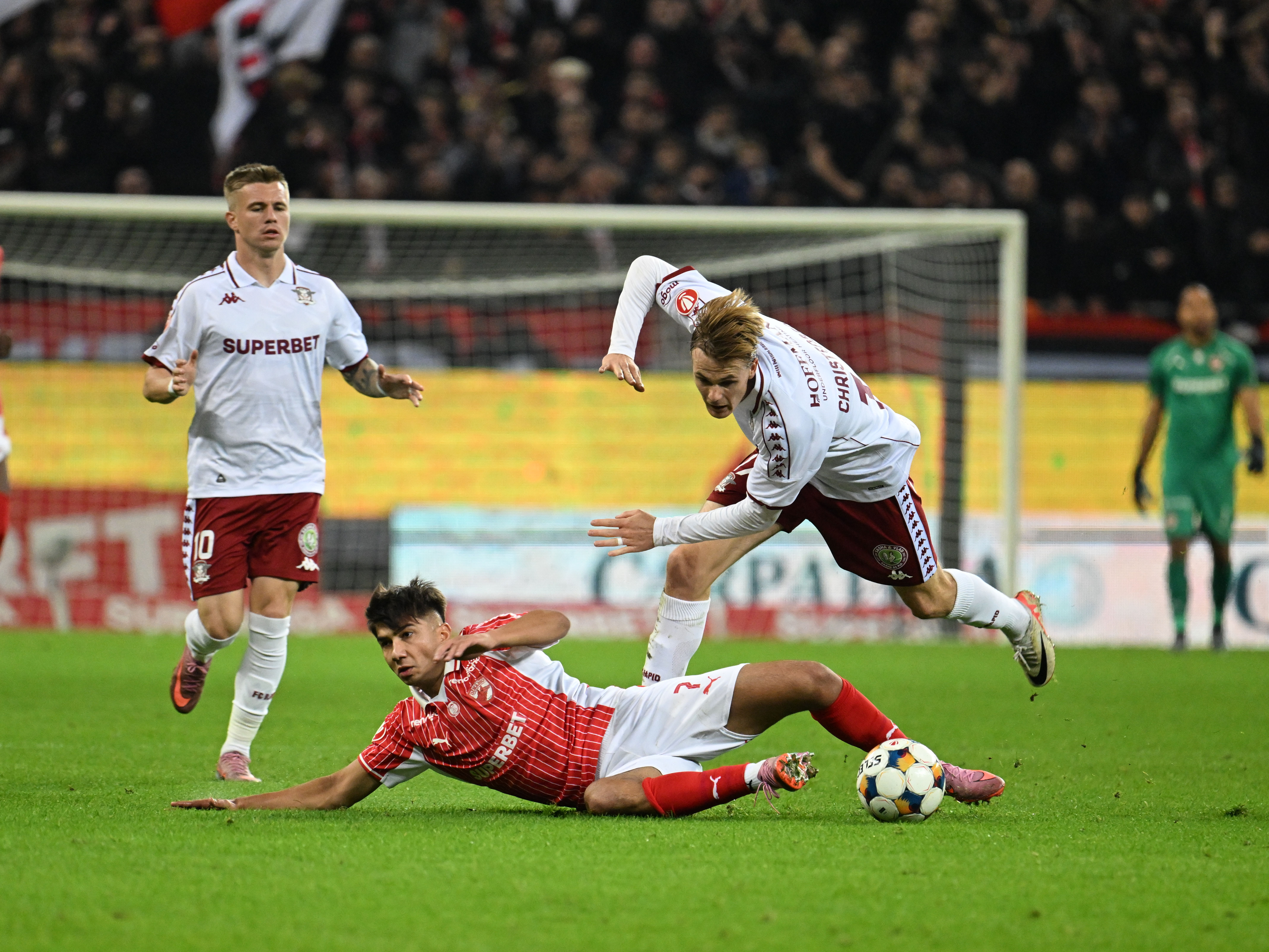 Când se joacă Rapid - Dinamo! Programul etapei a 28-a din SuperLiga