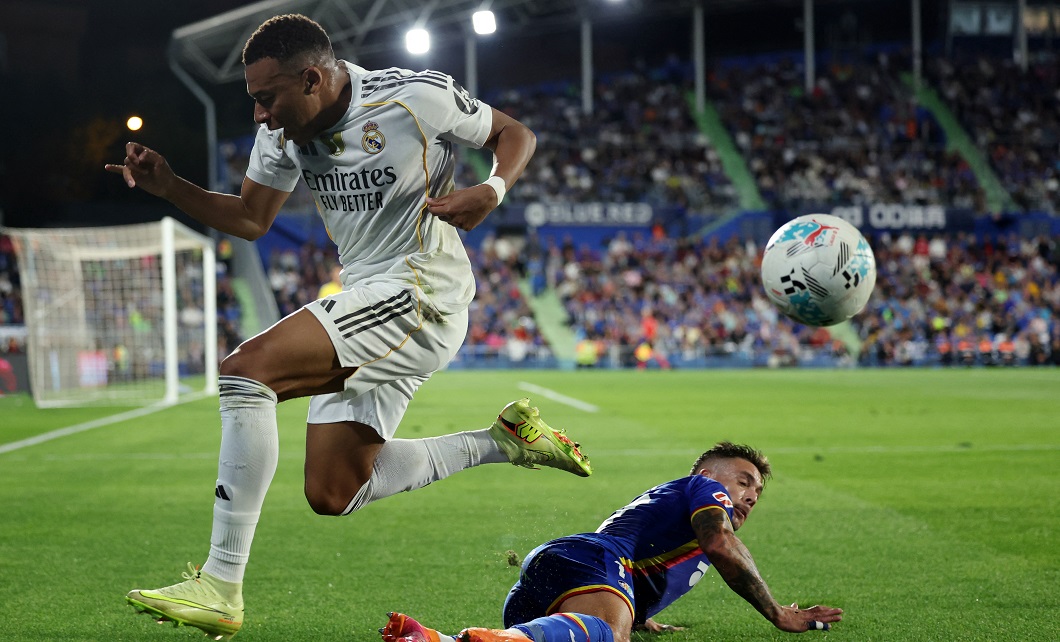Getafe - Real Madrid 0-1 | Mbappe i-a urcat pe ”Galactici” pe primul loc, înainte de El Clasico. Vinicius a scos două ”roșii”