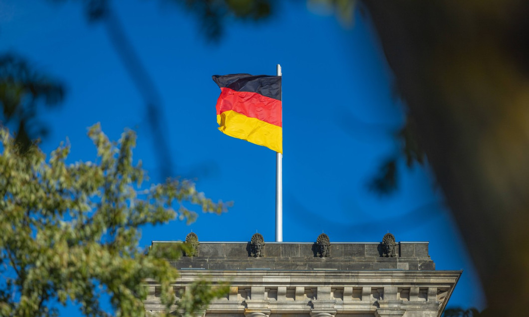 Goldener Herbst im Regierungsviertel.