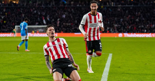 EINDHOVEN, NETHERLANDS - OCTOBER 21: Dennis Man of PSV celebrates after scoring his teams fourth goal during the UEFA Champions League 2025/26 League Phase MD3 match between PSV and SSC Napoli at Philips Stadion on October 21, 2025 in Eindhoven, Netherlan