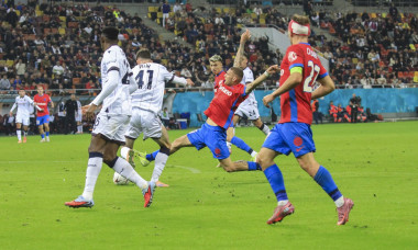 9 Daniel Birligea acrobatic action fall asking for a penalty kick