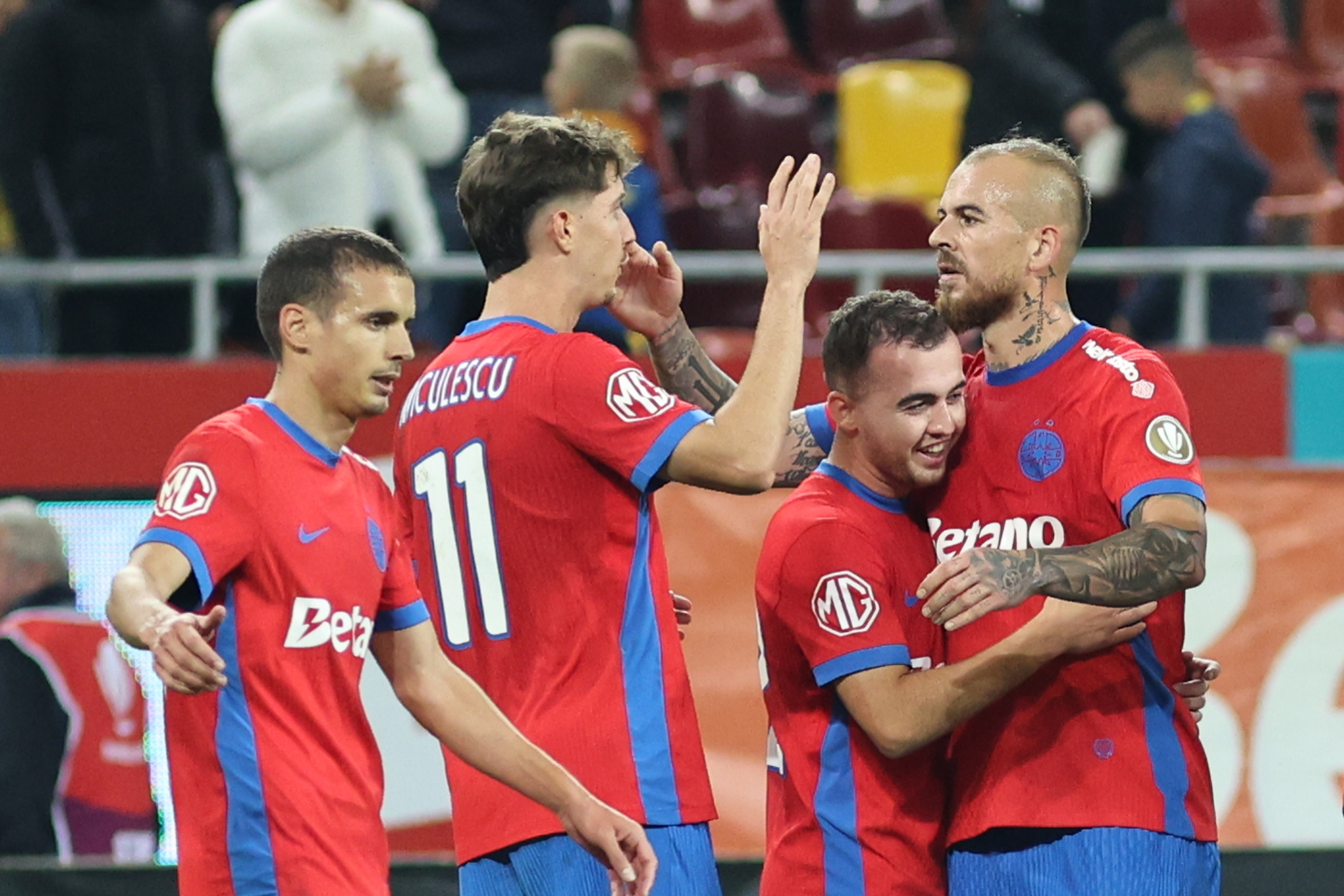 Suporterii Bolognei au recunoscut doar doi jucători de la FCSB, înainte de meciul direct