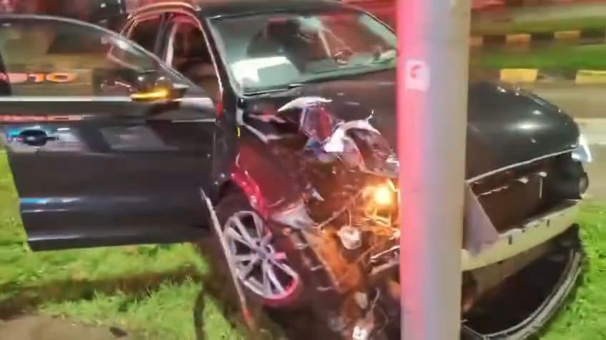 Șefii marii rivale sunt bănuiți că au dat în presă scandalul momentului: căpitanul echipei lui Goian a condus beat și a făcut accident!