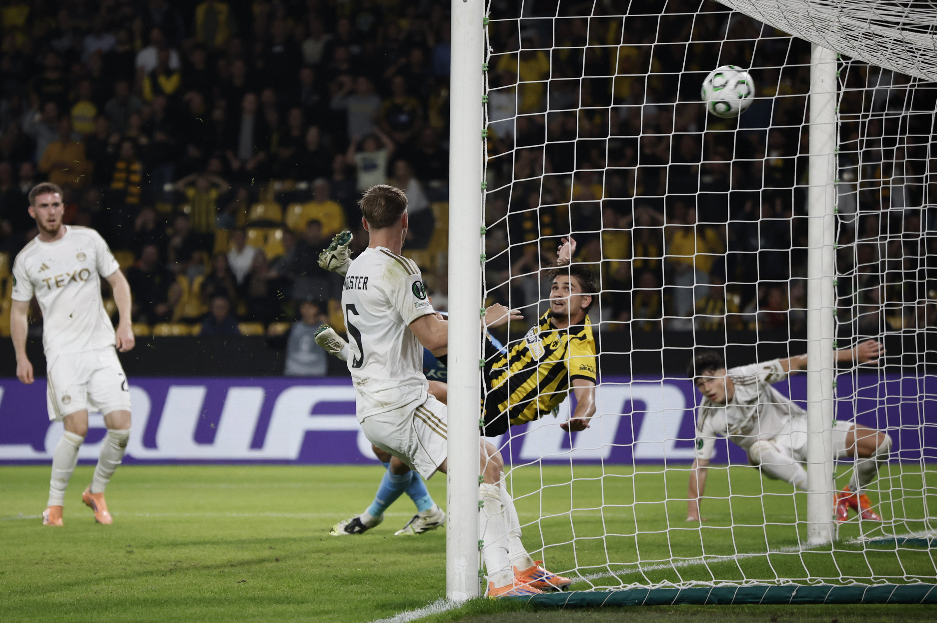 Grecii au fost ”dați pe spate” de golul marcat de Răzvan Marin în Conference League: ”Fantastic!”