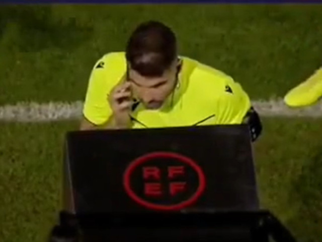 ”E greu de crezut!”. ”Imagine ireală” de la VAR în Spania. Clipul a făcut înconjurul lumii