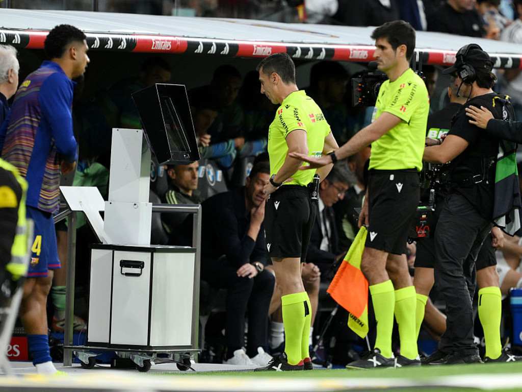 Păreri împărțite în Spania! Doi specialiști s-au pronunțat, după faza controversată de arbitraj din El Clasico