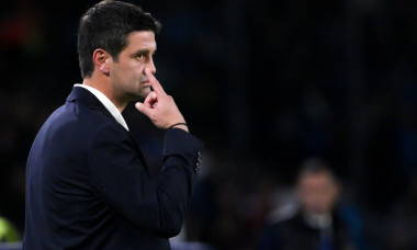 Naples, Italy. 25th Oct, 2025. Cristian Chivu, head coach of FC Internazionale, gestures during the Serie A 2025/2026 football match between SSC Napoli and FC Internazionale at Diego Armando Maradona stadium in Naples (Italy), October 25, 2025. Credit: In
