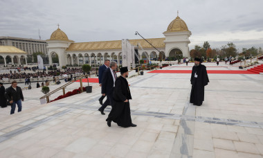 BUCURESTI - CATEDRALA MANTUIRII NEAMULUI - SFINTIRE - 26 OCT 202