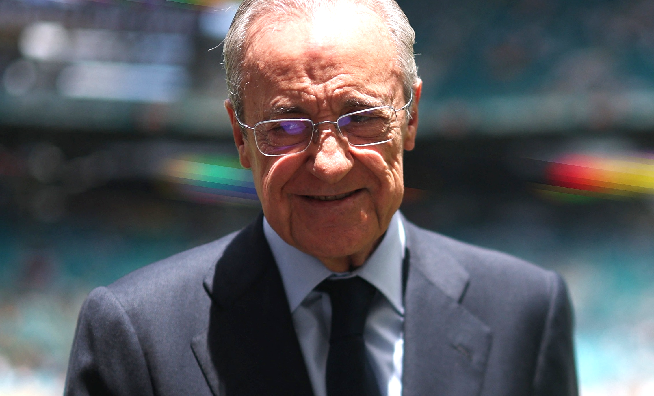 Imagine Stire Florentino Perez și-a început campania pentru alegerile de la Real Madrid: banner uriaș lângă stadion | 2review.ro
