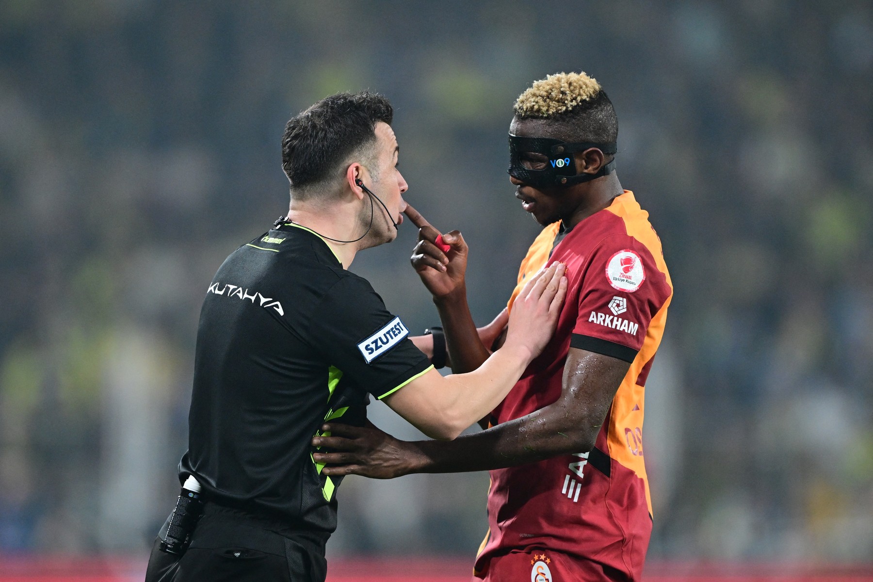 Scandal uriaș în Turcia! Peste 100 de arbitri, prinși de Federație că au pariat