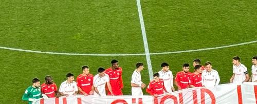Banner cu mesaj clar! Ce au transmis jucătorii înainte de CS Dinamo - FC Dinamo