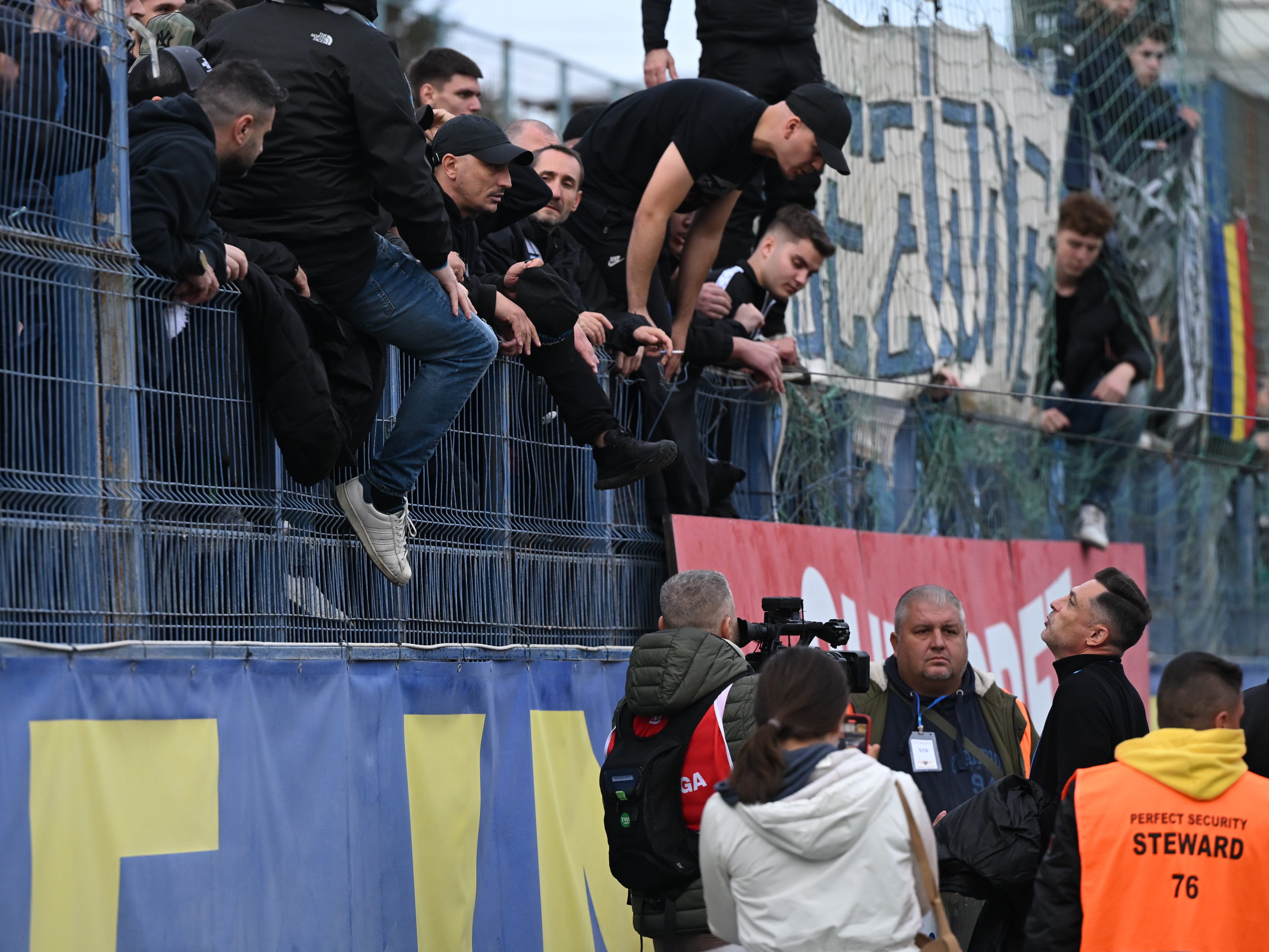 Fotbaliștii Craiovei se așteptau ca Rădoi să-și anunțe plecarea. Tensiune mare: ce a făcut antrenorul în fața jucătorilor