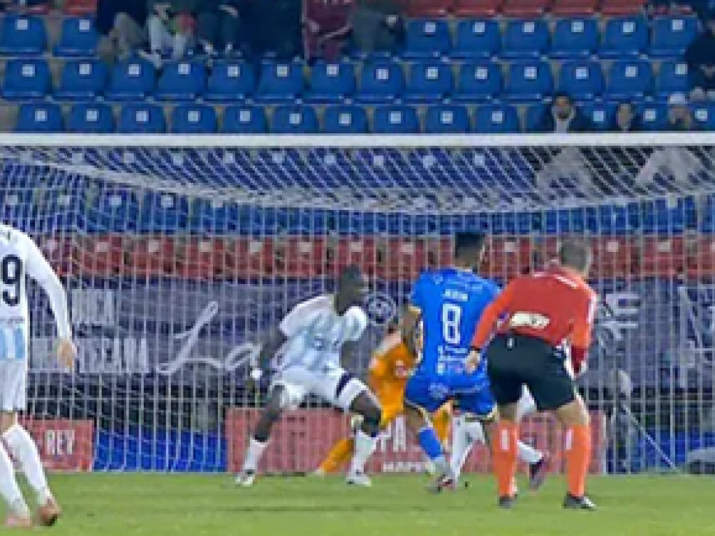 Nota total surprinzătoare primită de Horațiu Moldovan, după ce a primit PATRU goluri de la ”lanterna roșie” din liga a treia