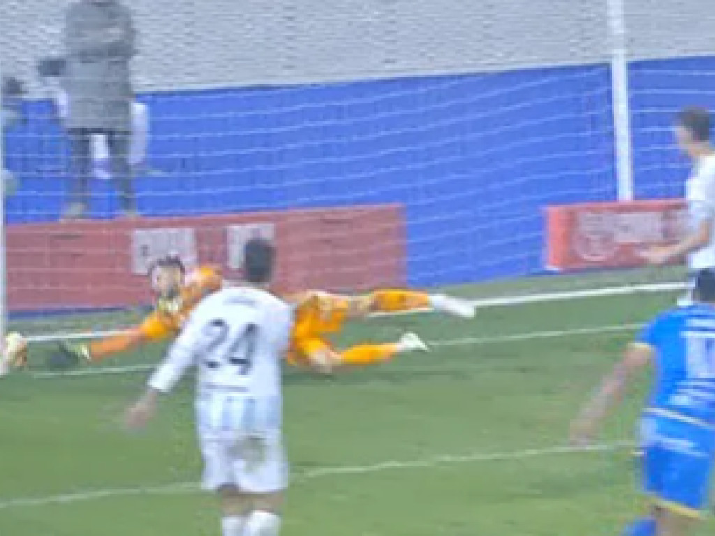 Horațiu Moldovan, debut de coșmar la Oviedo! Românul a luat TREI goluri după minutul 90, iar echipa lui s-a făcut de râs