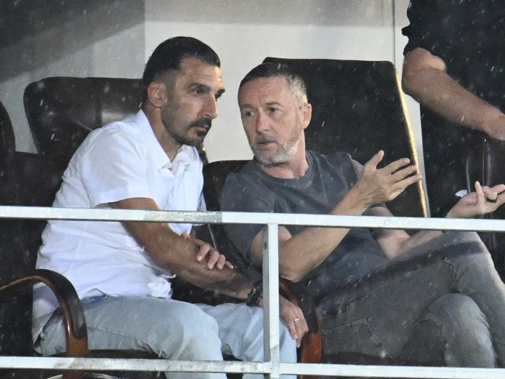 L-au impresionat pe Mihai Stoica: ”N-ai şi tu un 32, măcar, să te luăm!” / ”Picta”