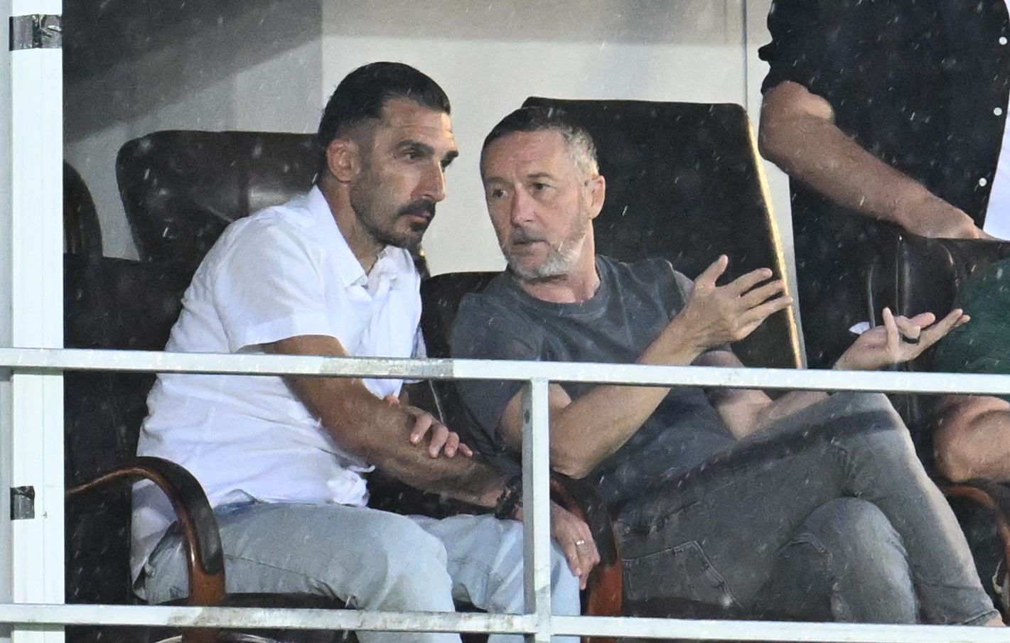 MM Stoica a apelat la un rival pentru transferurile din Portugalia la FCSB! Ce salarii trebuie să plătească Gigi Becali