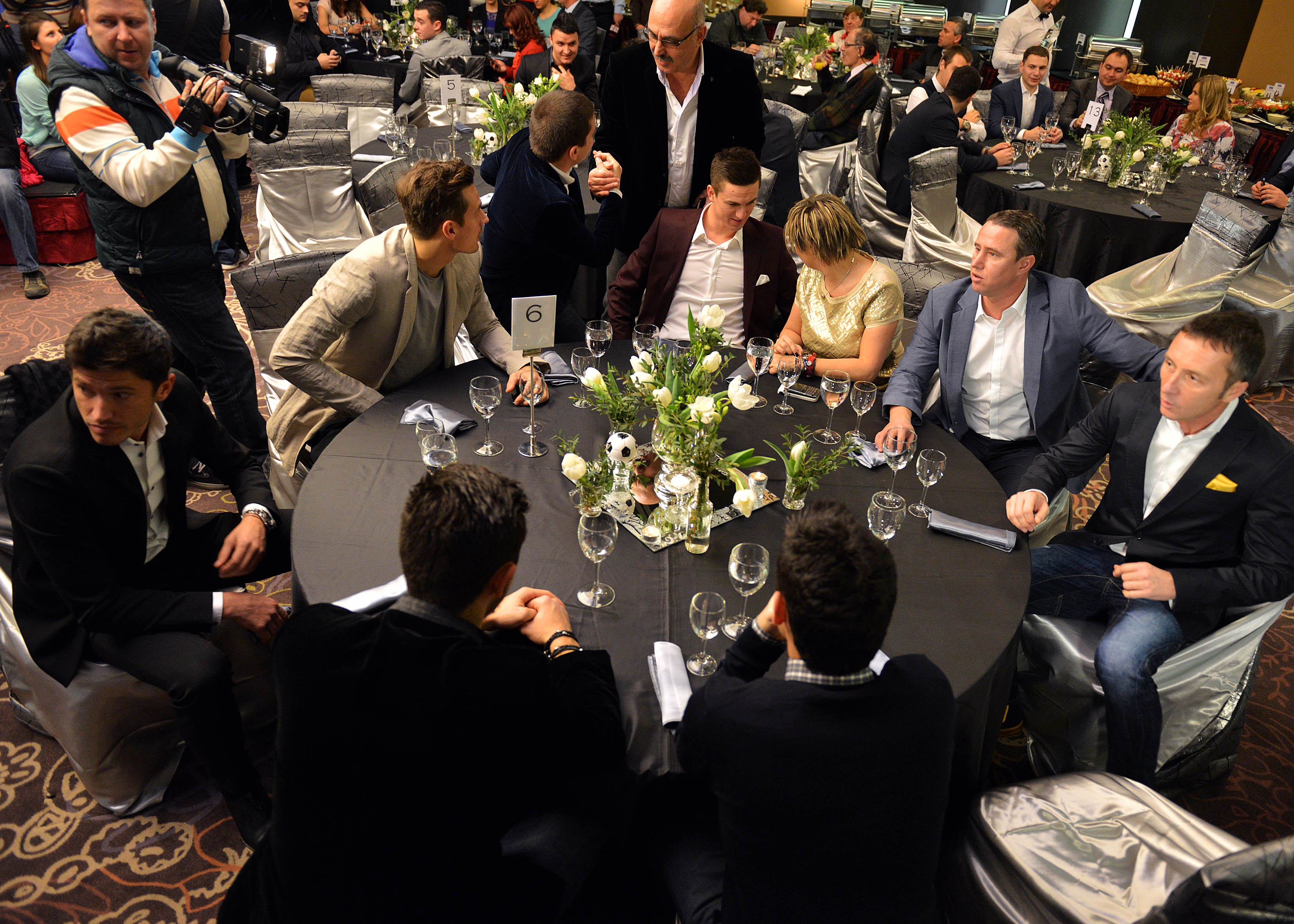 Cum a dispărut un ceas Rolex din vestiarul FCSB-ului: "Băi, ne calificăm și ți-l dau eu"