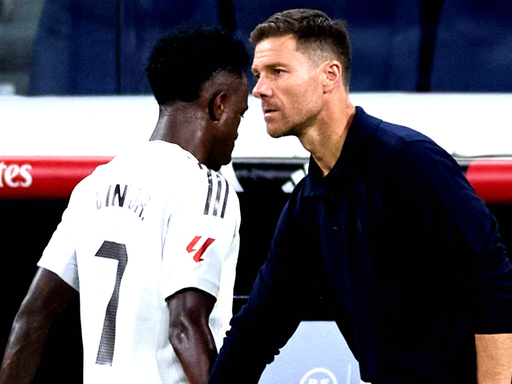 Întâlnire de gradul zero la Real Madrid: Vinicius și Xabi Alonso, față în față! Cine și-a cerut scuze