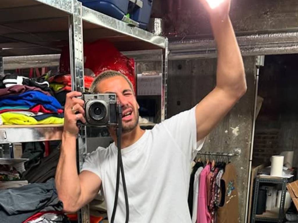 S-a retras din fotbal la 27 de ani și se face regizor! Sezonul trecut a câștigat Europa League