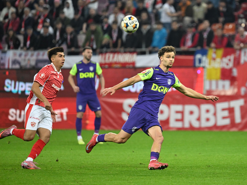 Dinamo - CFR Cluj 2-1. Cu Daniel Pancu în tribună, ardelenii au fost întorși în două minute de ”Câini”