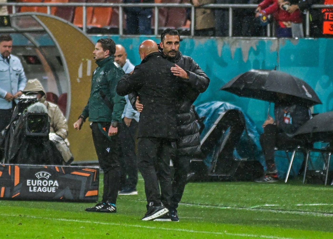 A învins-o pe FCSB pe Arena Națională, dar a fost dat afară! Clubul i-a anunțat înlocuitorul