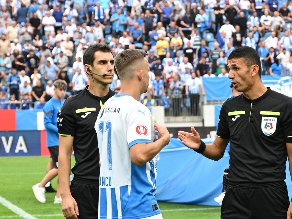 ”Arde” Craiova”: arbitrul acuzat că i-a dat ”interzis la titlu” va conduce meciul cu Rapid