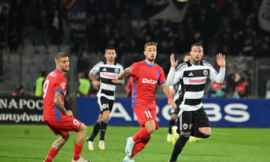 FOTBAL:UNIVERSITATEA CLUJ-FCSB, SUPERLIGA SUPERBET (1.11.2025)