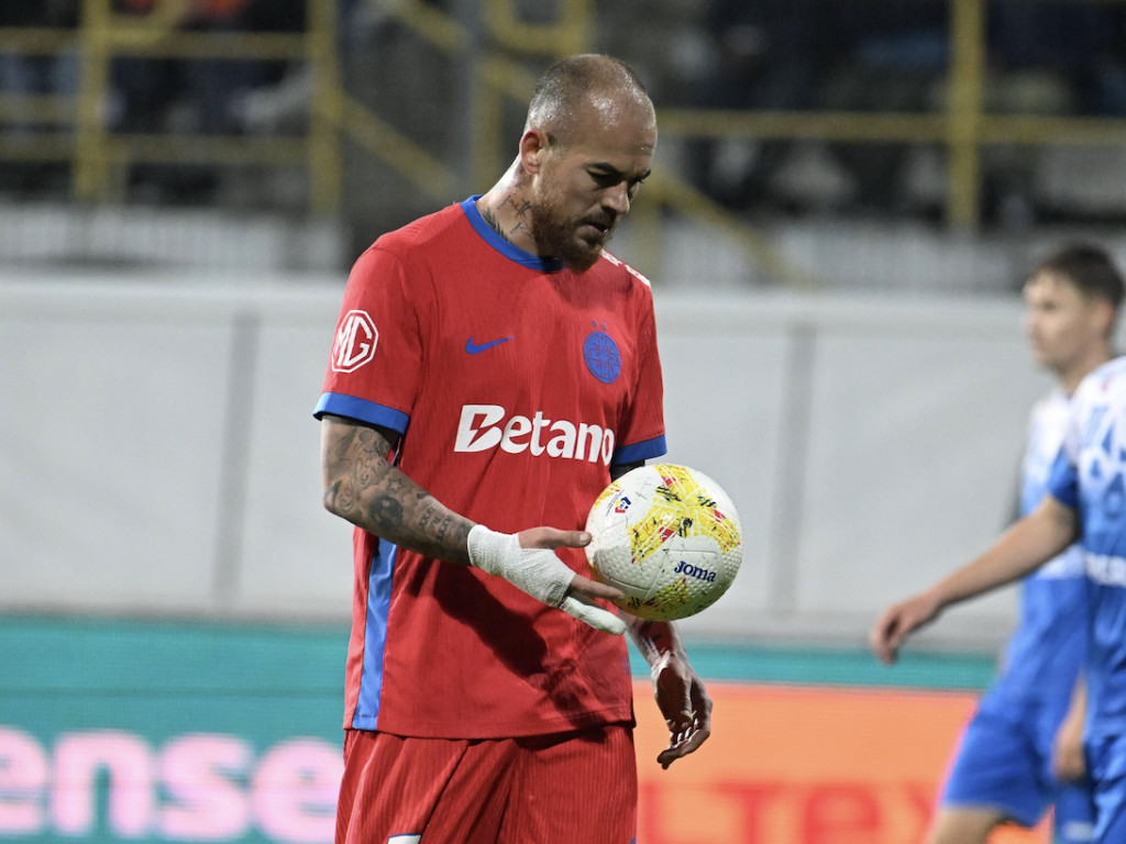 Soarta lui Denis Alibec la FCSB a fost decisă, după ce atacantul nu a jucat deloc cu ”U” Cluj