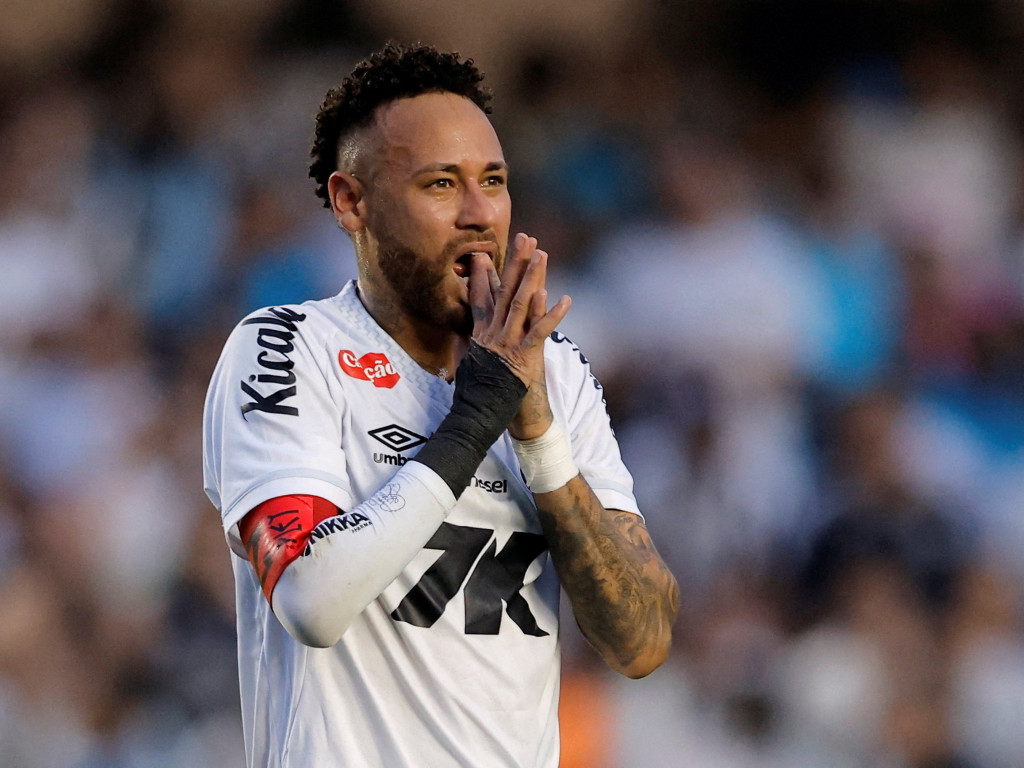 Neymar, la un pas de un super-gol! A revenit pe teren, după a patra accidentare a anului