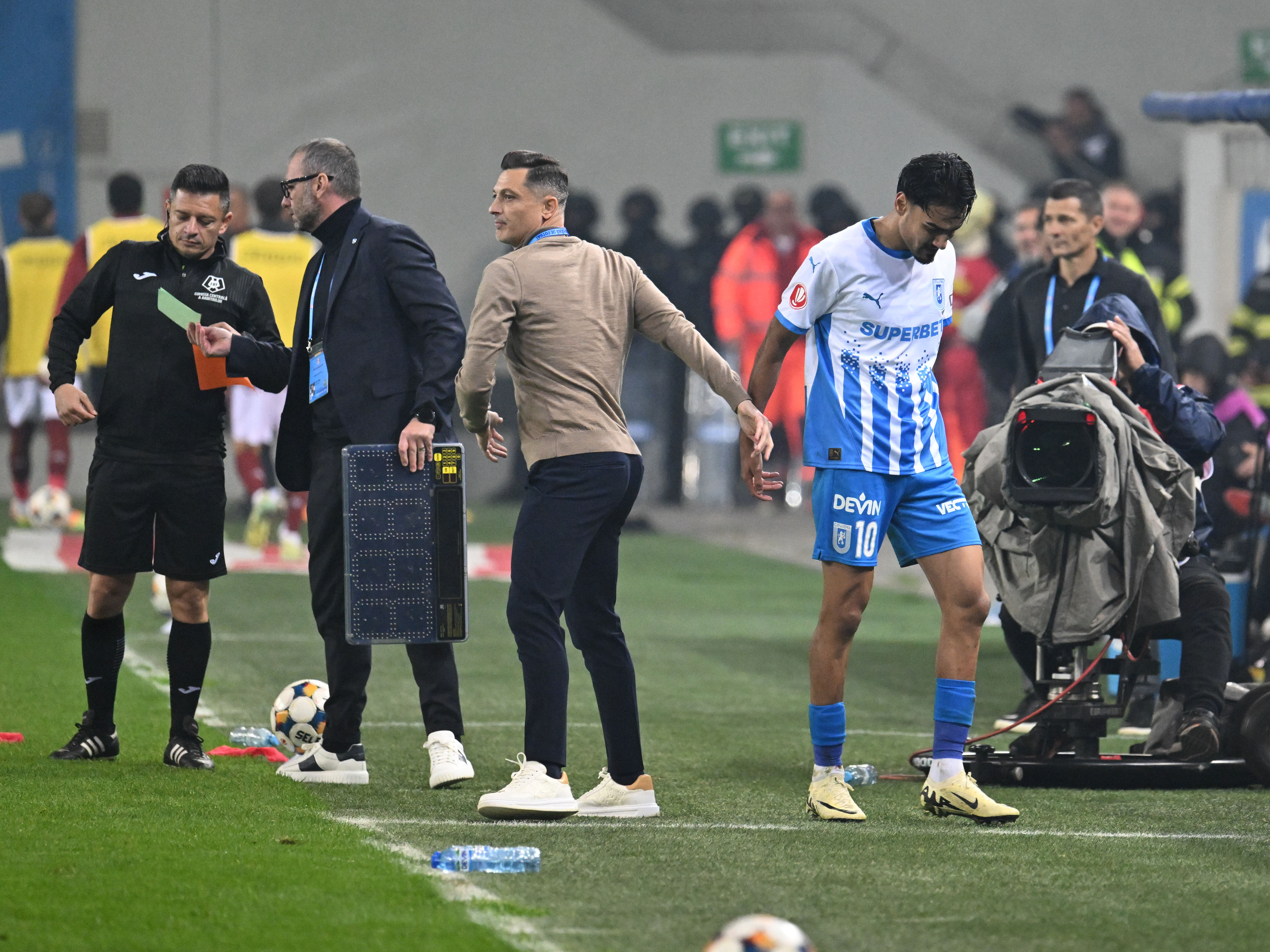 Universitatea Craiova, reacție după ce Mirel Rădoi a semnat cu FCSB