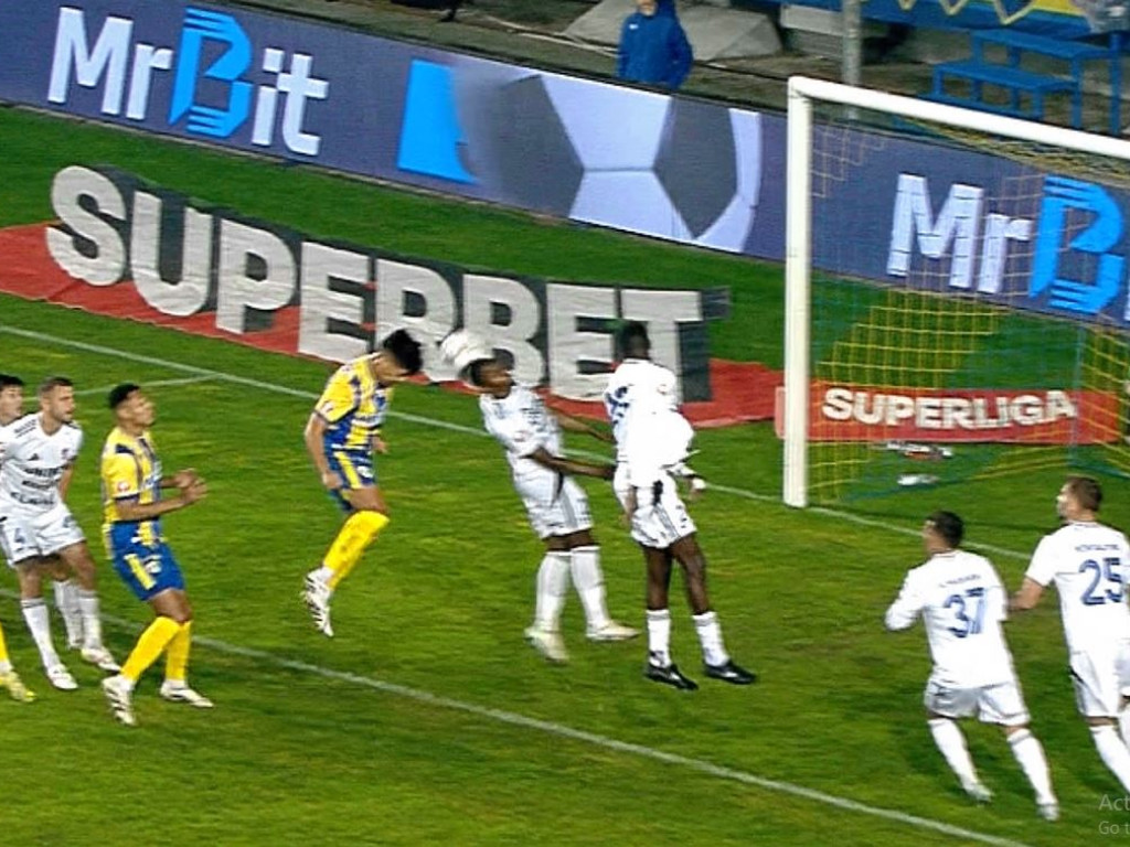 Petrolul - Botoșani 0-0, Digi Sport 1. Ricardinho a căzut în careu și i-a făcut imediat semn arbitrului