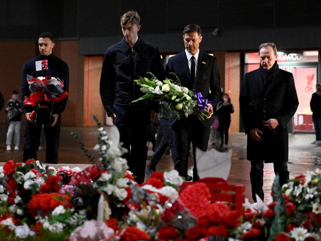 Ce gest! Real Madrid a mers direct la locul memorial al lui Diogo Jota, înainte de meciul cu Liverpool