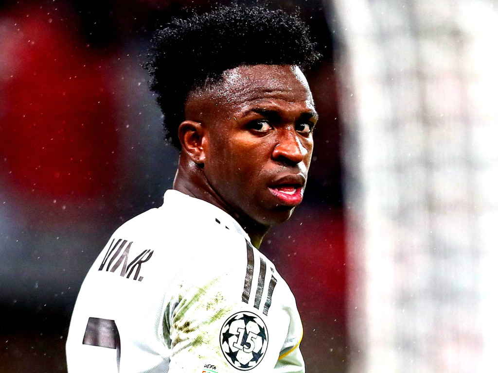 N-a înțeles nimic! Thierry Henry l-a văzut pe Vinicius în Liverpool - Real Madrid și a rămas "perplex"