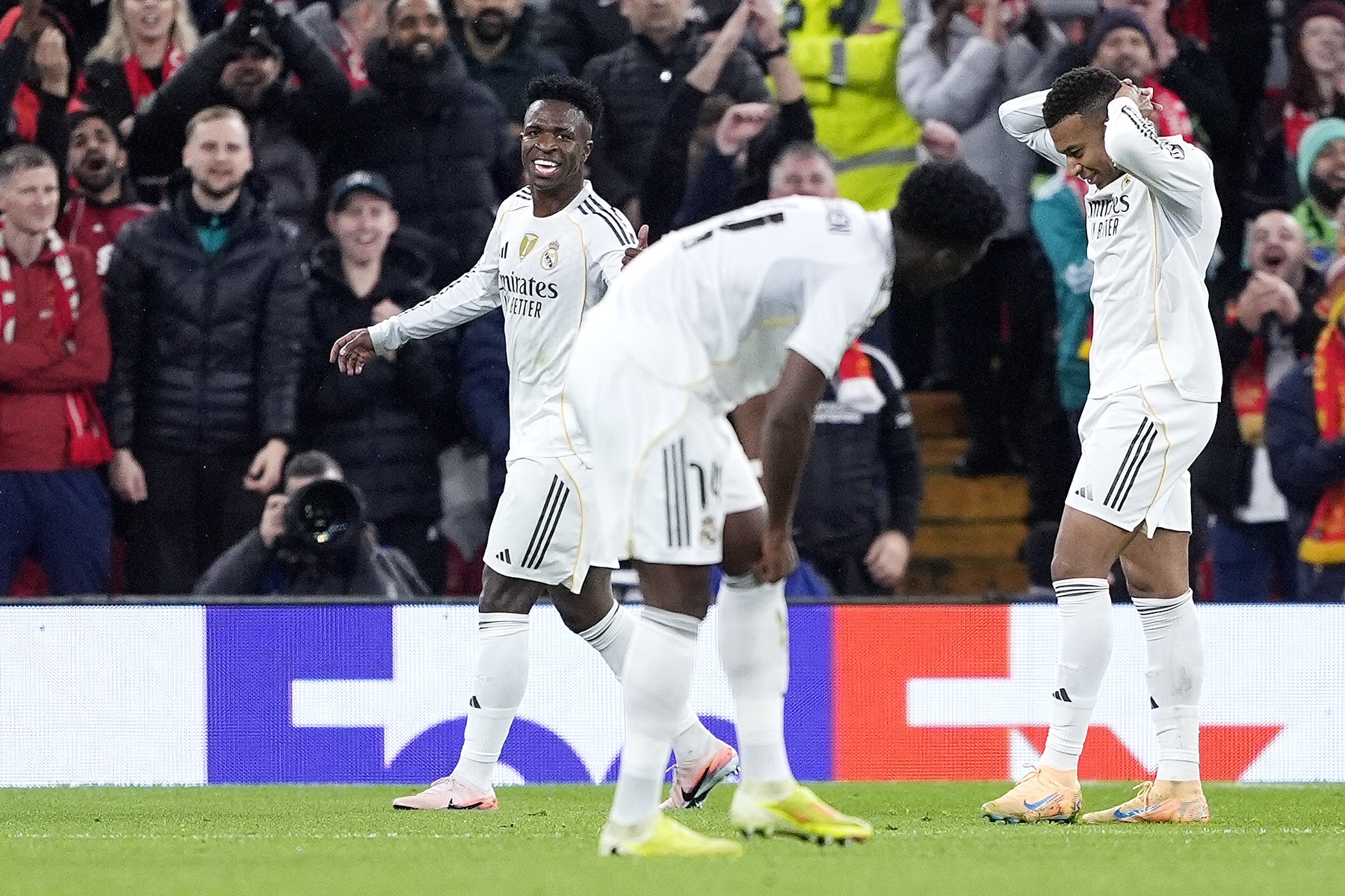 Lovitură de proporții: Real Madrid își vinde starul!