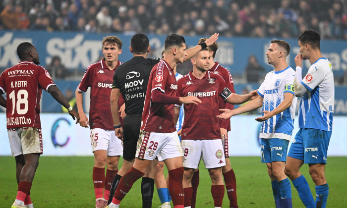 FOTBAL:UNIVERSITATEA CRAIOVA-RAPID BUCURESTI, SUPERLIGA SUPERBET (2.11.2025)