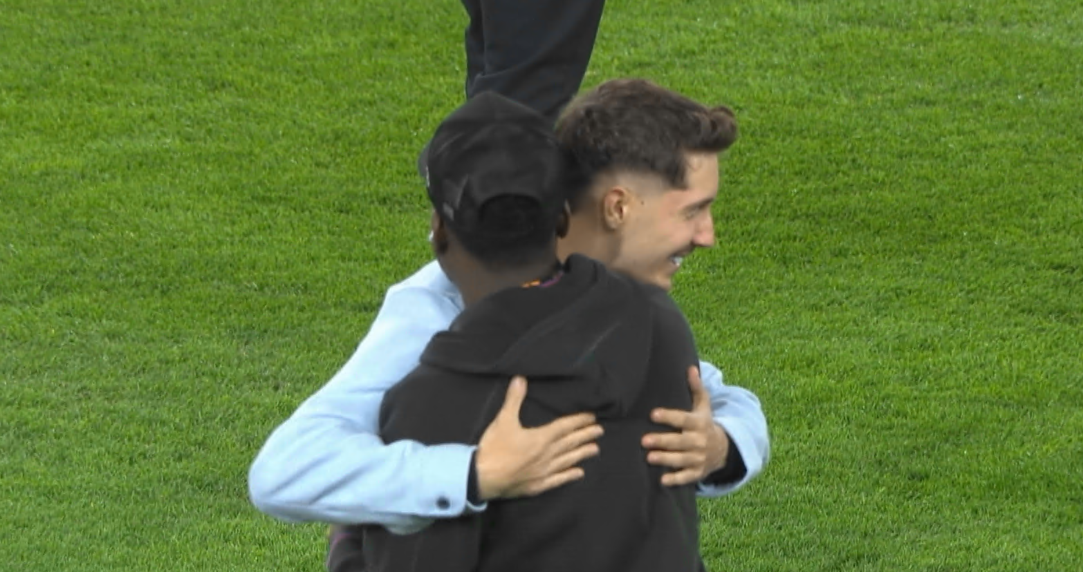 S-a dus direct la jucătorii de la FCSB: imaginile surprinse înaintea meciului din Europa League