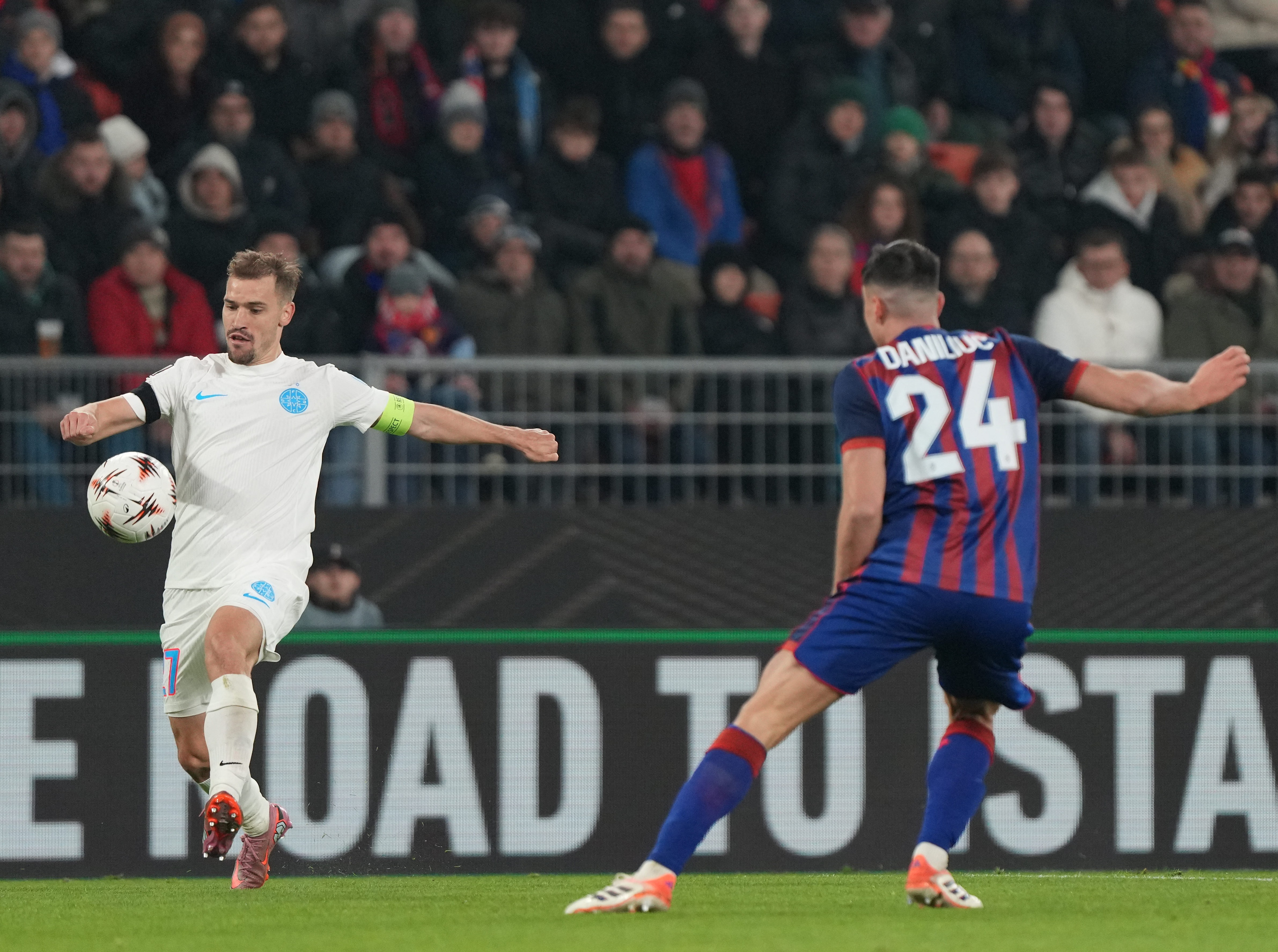 Olaru l-a ”vrăjit” cu golul din Basel - FCSB și l-ar transfera imediat: ”Cel mai bun fotbalist! I-aș plăti clauza imediat”