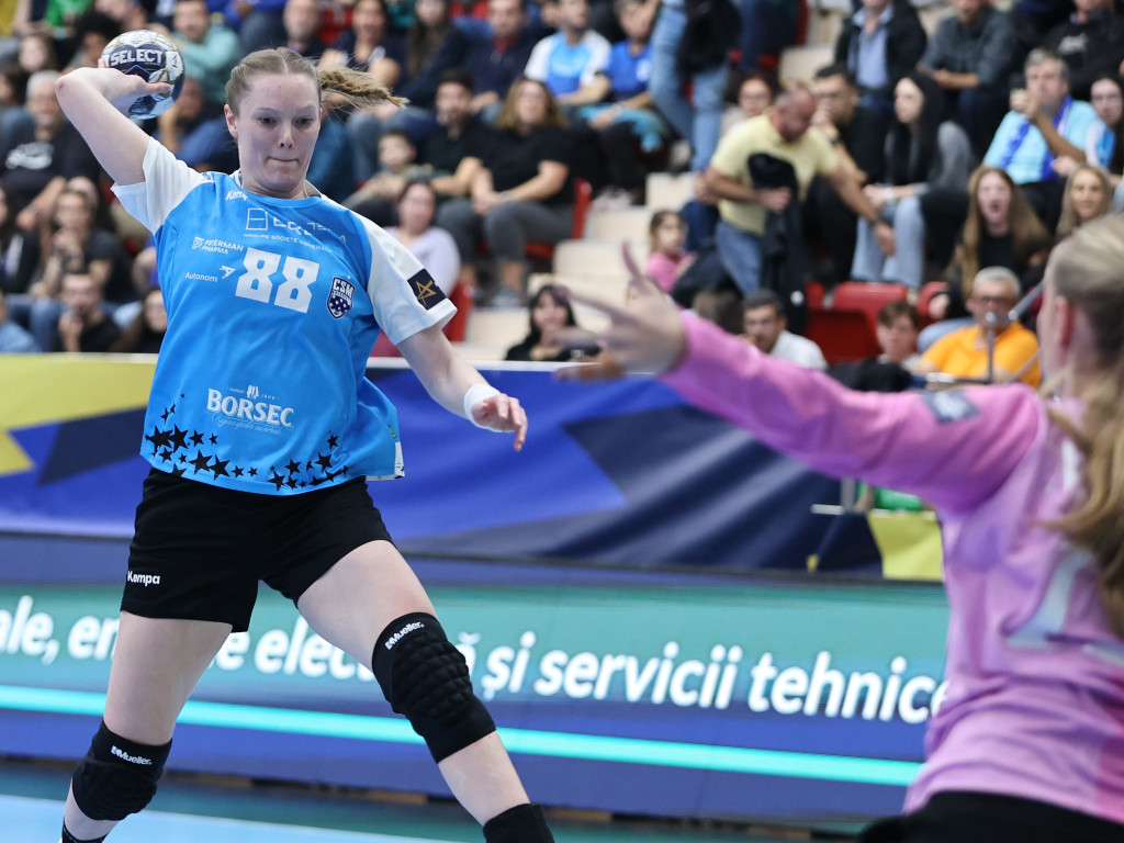 Sola - CSM București, ACUM, pe Digi Sport 3. Primul meci fără Adi Vasile pentru ”Tigroaice”