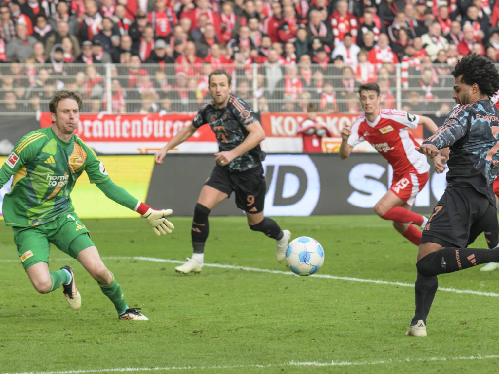 Union Berlin - Bayern Munchen, Live Video 16:30 DGS2, Hamburger - Borussia Dortmund, Live Video 16:30 digisport.ro