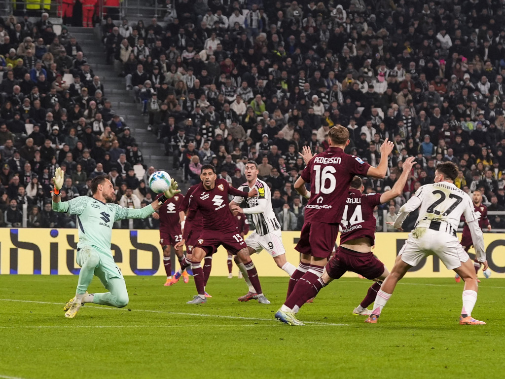 Juventus - Torino 0-0. Remiză ”albă” în Derby della Mole